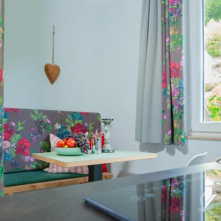 Vitalis بيت ضيافة 4*