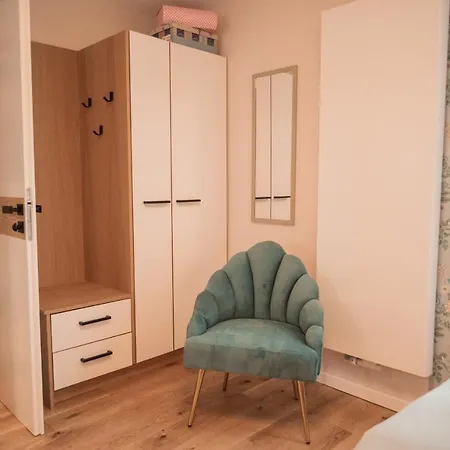 Vitalis بيت ضيافة 4*